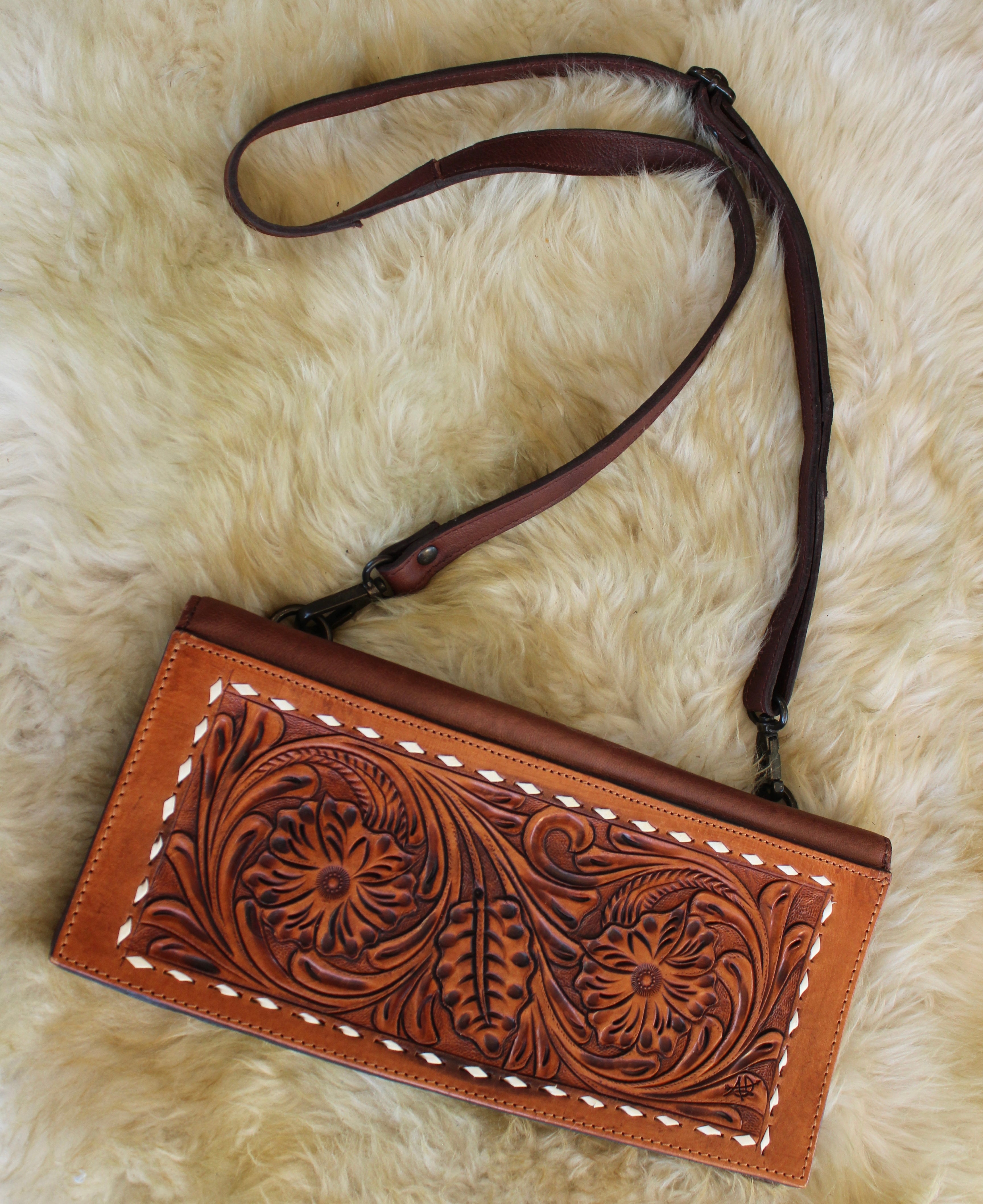 AD Envelope Crossbody