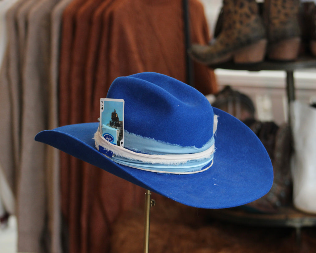 The Blues Serratelli Felt