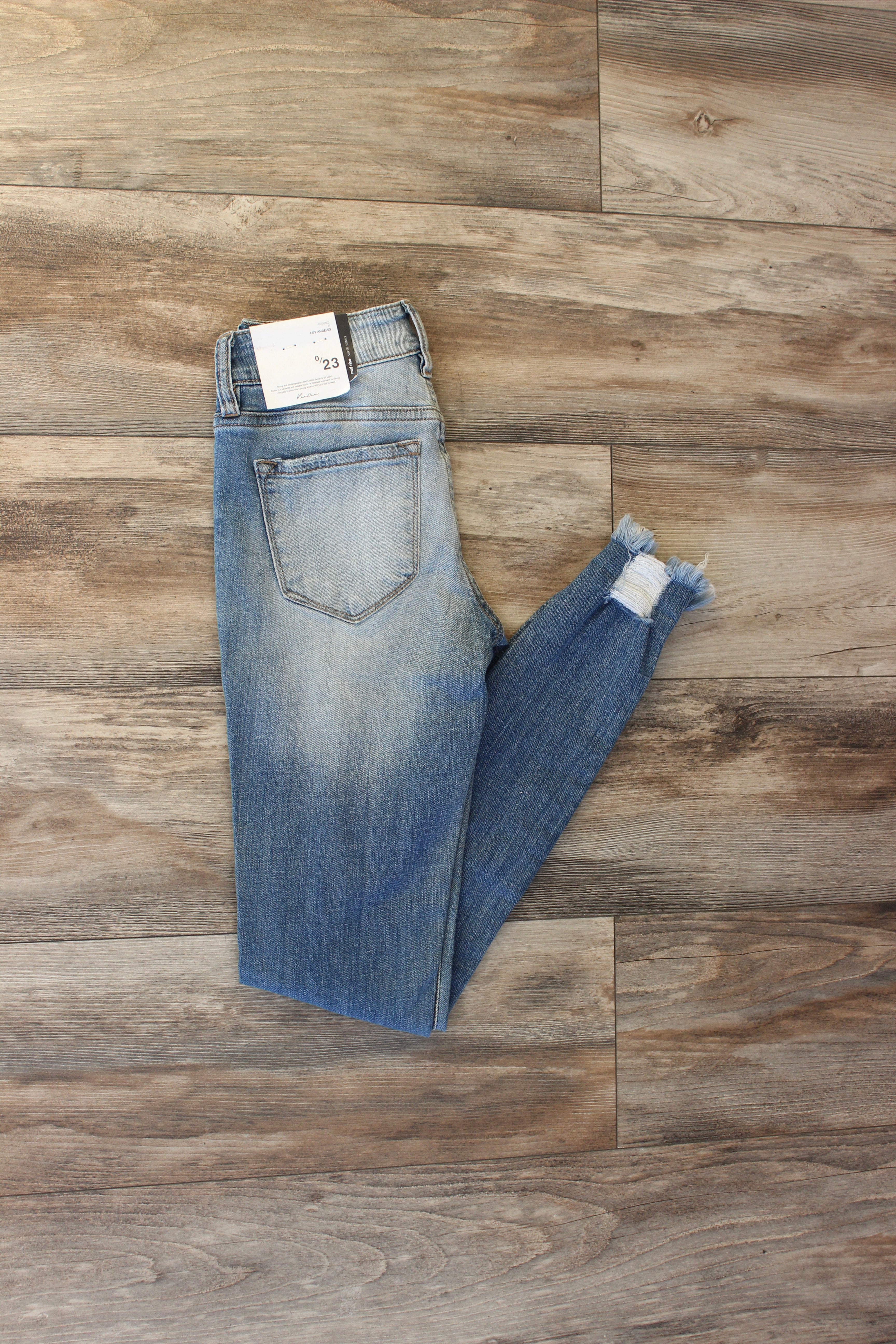 Kancan Distressed Midrise Skinny