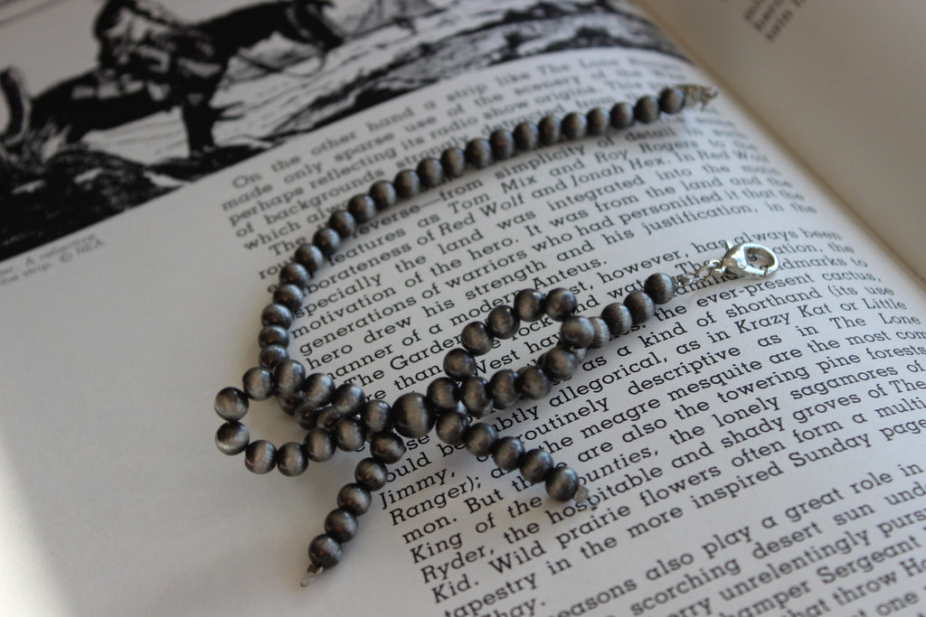 Navajo Pearl Bow Trucker Hat Band