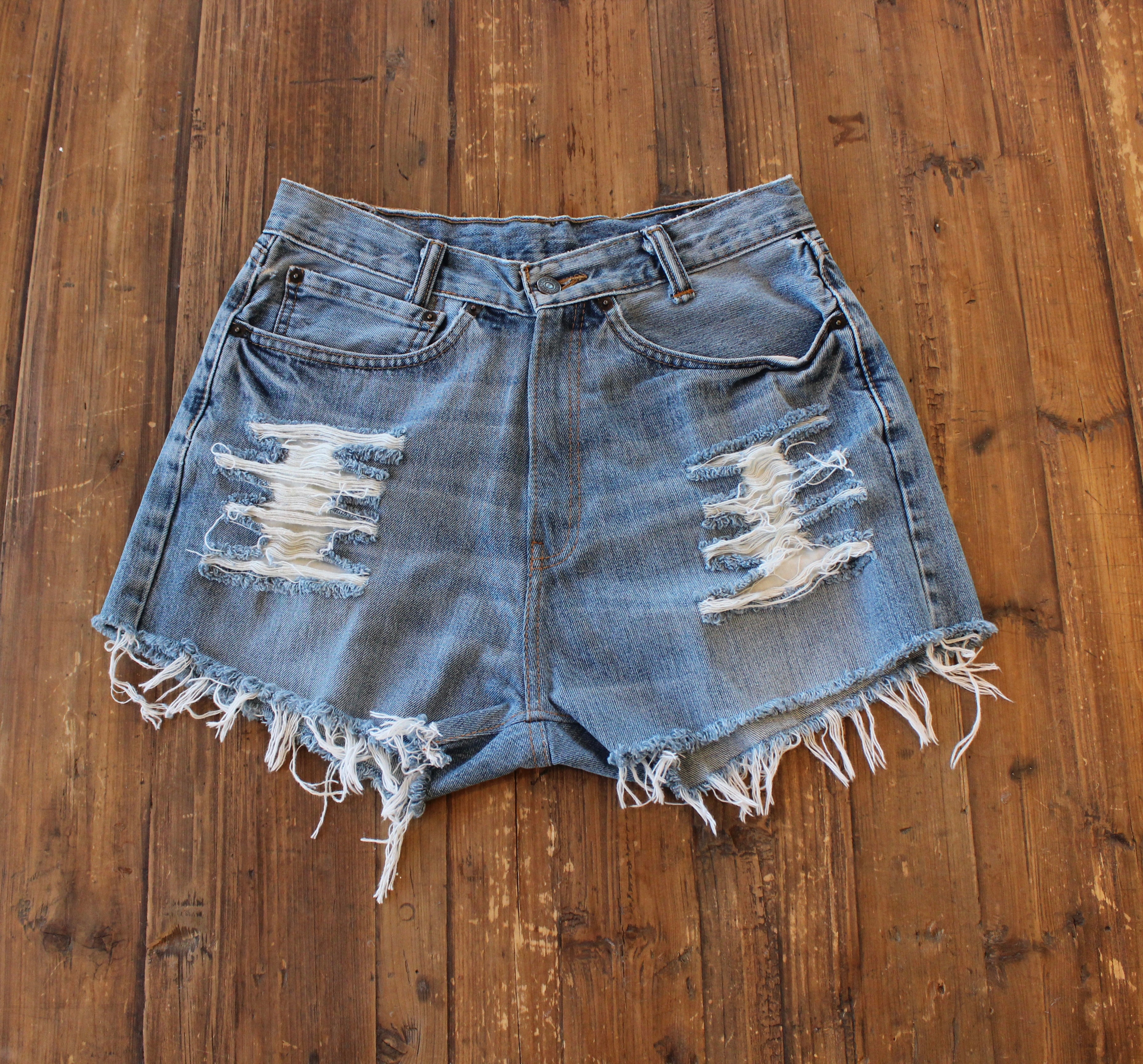 Levi Cut Offs