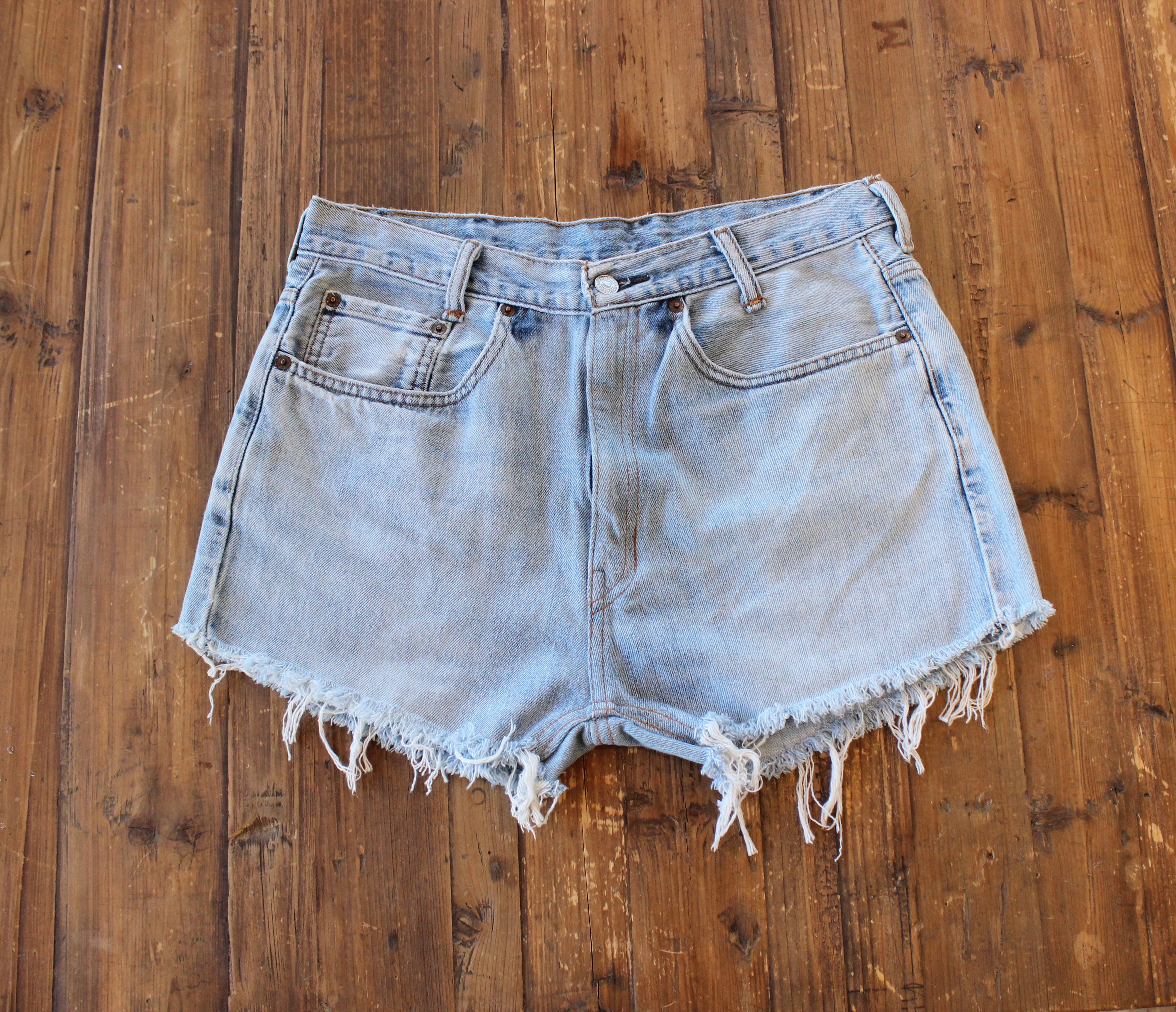 Levi Cut Offs