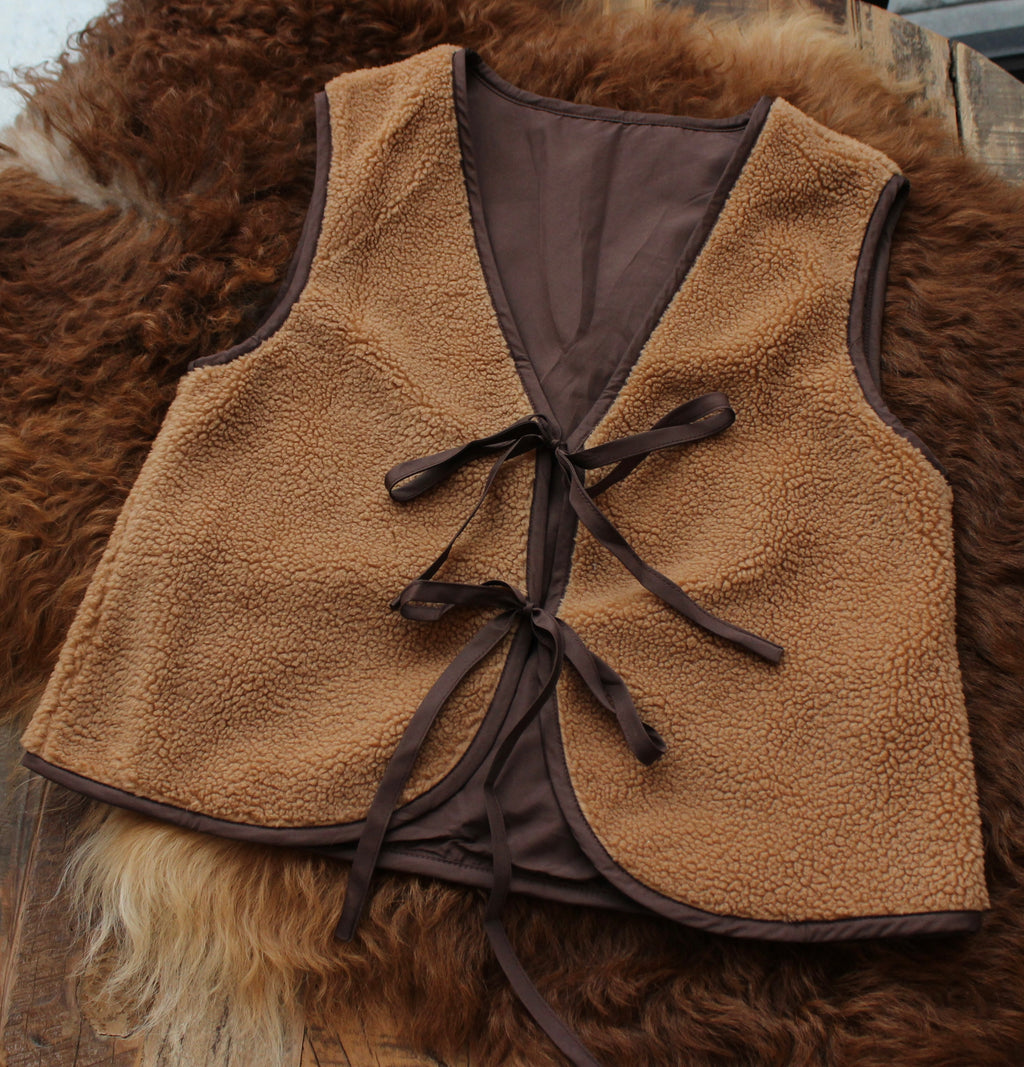 Tie Sherpa Vest