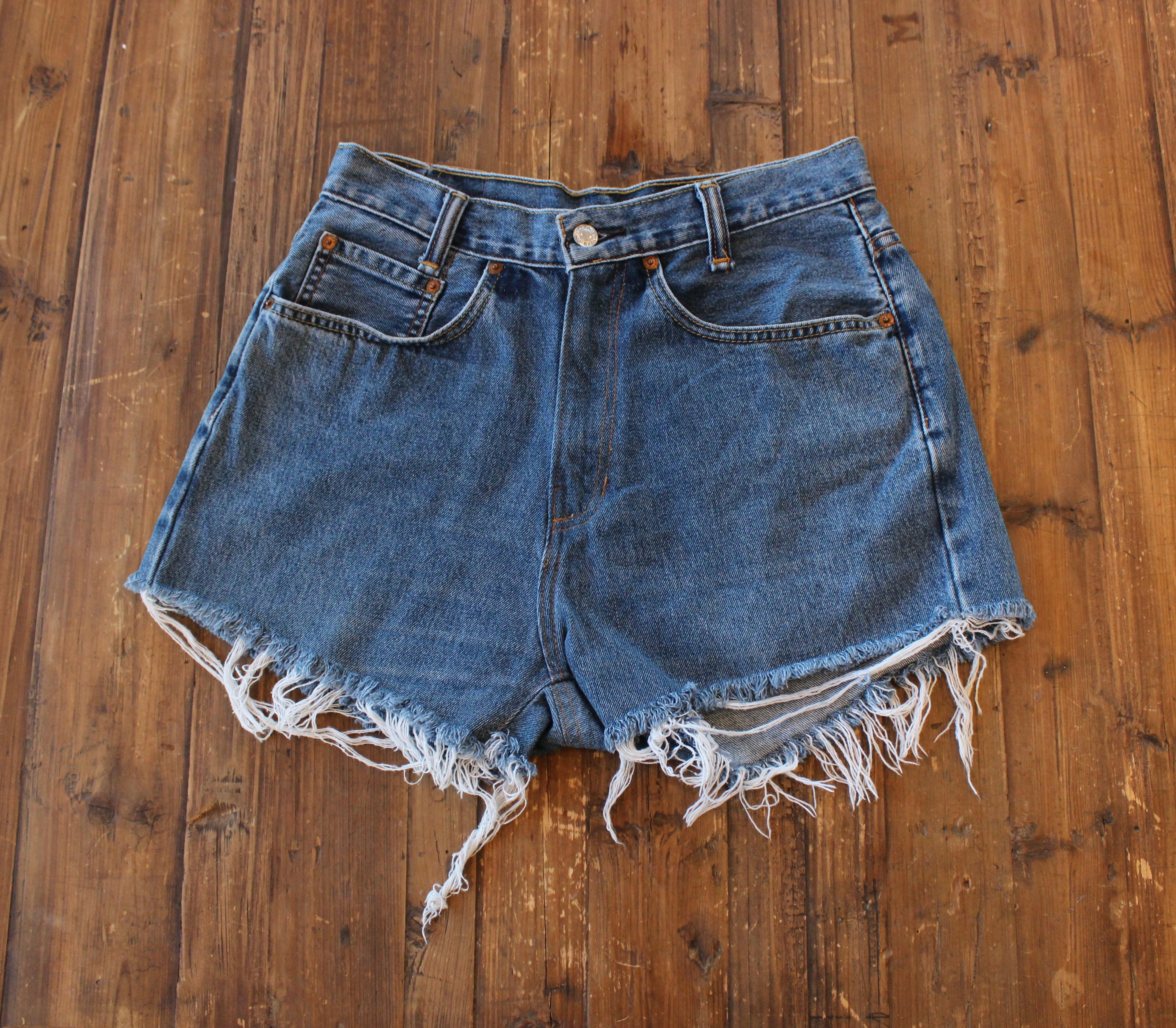 Levi Cut Offs