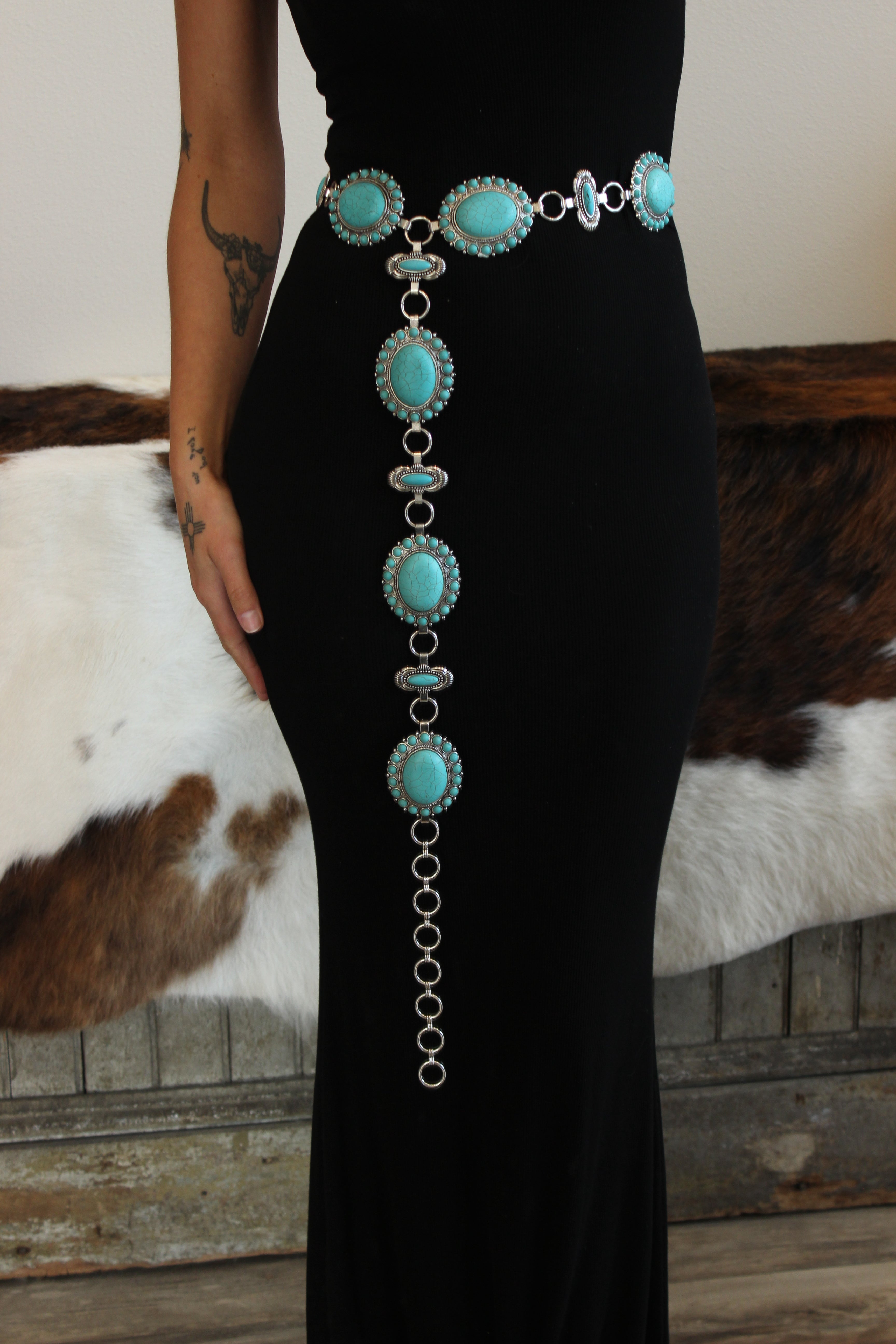 Oval Turquoise Cluster Chain Belt