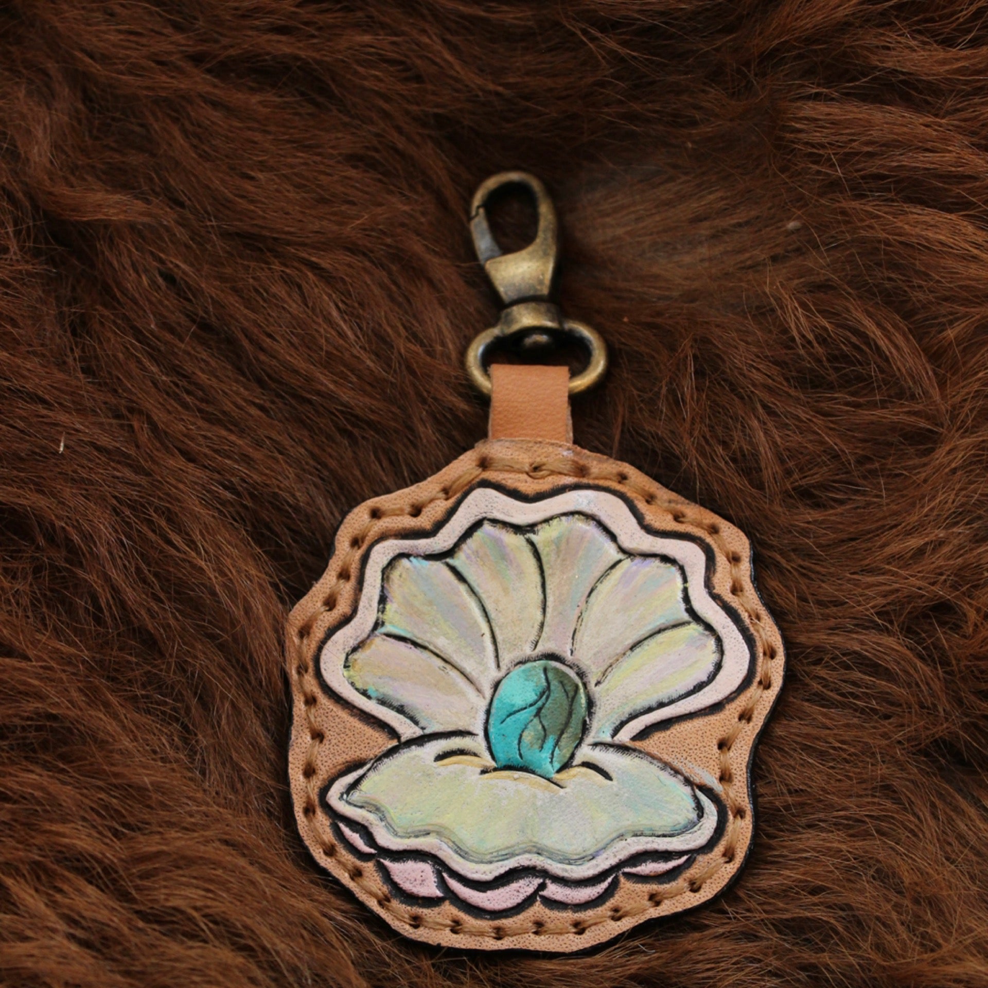 Pearl Of The West Purse Charm