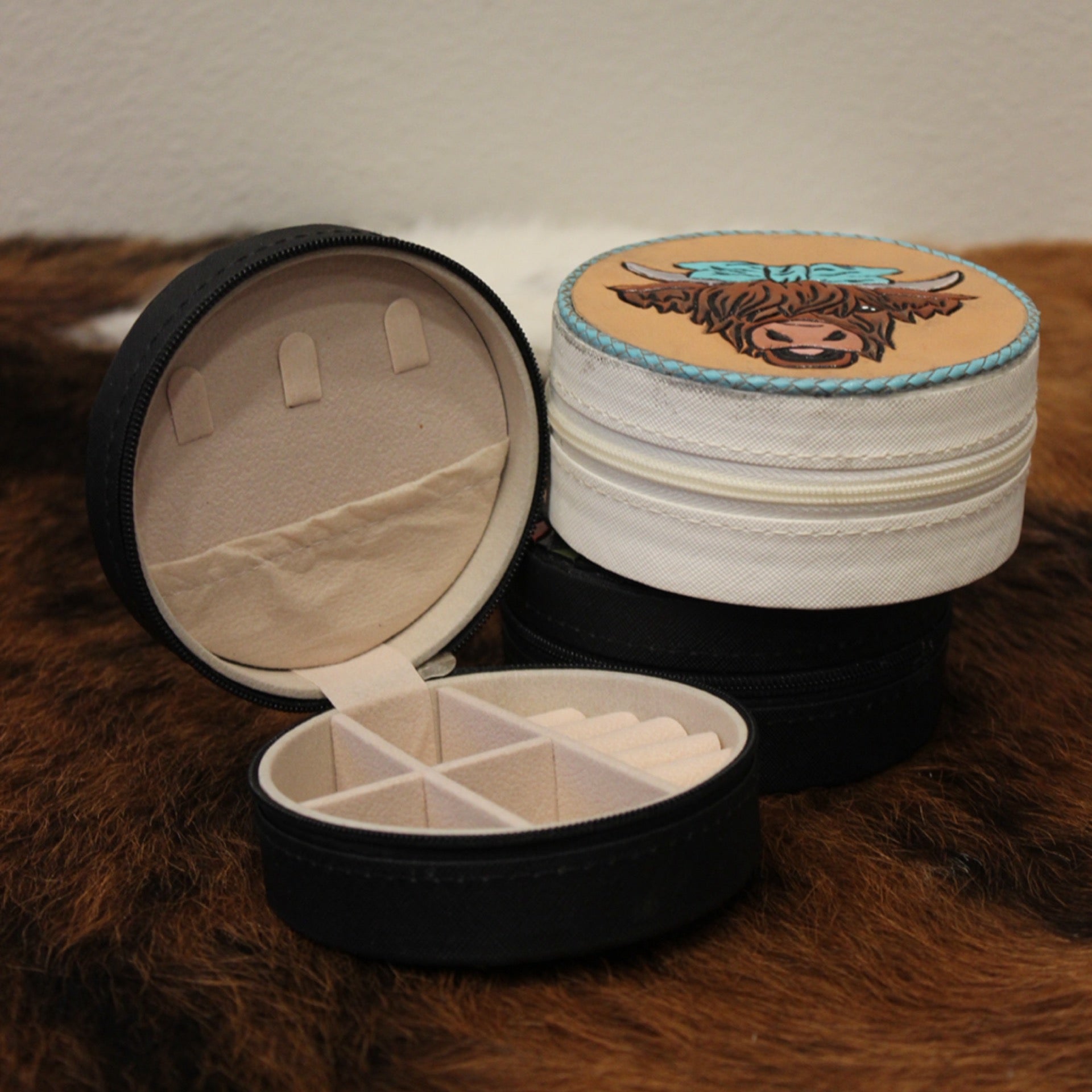 T&S Tooled Leather Jewelry Case