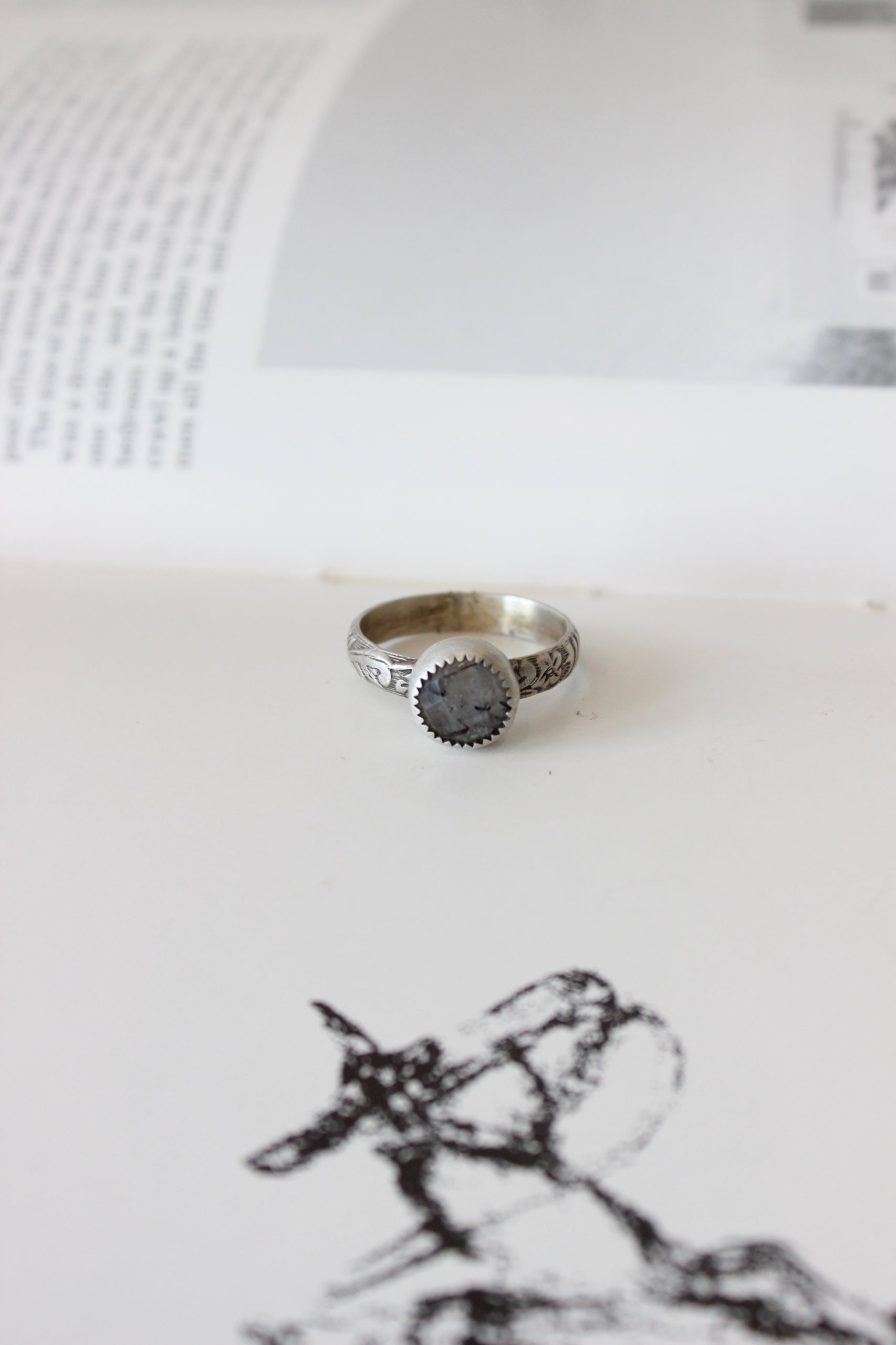 Quartz Floral Band Ring